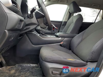 Zdjęcie 7 z 13 samochodu: 2020 TOYOTA HIGHLANDER L VIN:5TDCZRBH9LS002132 - miniatura