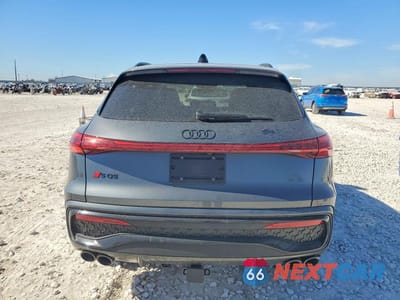 Zdjęcie 6 z 12 samochodu: 2025 AUDI SQ5 PREMIUM PLUS VIN:WA125AGU1S2101378 - miniatura