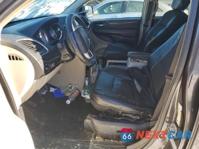 Zdjęcie 7 z 13 samochodu: 2016 CHRYSLER TOWN AND C VIN:2C4RC1BG2GR111177 - miniatura