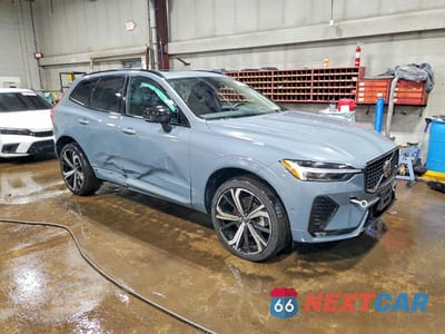 Czwarte zdjęcie samochodu z boku: 2024 VOLVO XC60 ULTIMATE VIN:YV4L12RM2R1744490 - miniatura