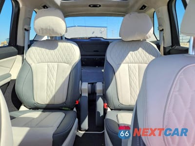 Zdjęcie 10 z 14 samochodu: 2024 BMW X7 ALPINA XB7 VIN:5UX43EM16R9T95575 - miniatura