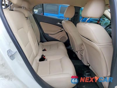 Zdjęcie 11 z 14 samochodu: 2017 MERCEDES-BENZ GLA 250 VIN:WDCTG4EB5HJ357698 - miniatura
