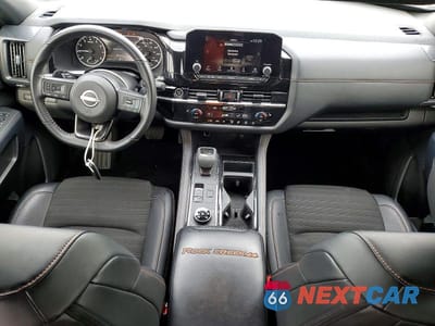 Zdjęcie 8 z 13 samochodu: 2024 NISSAN PATHFINDER ROCK CREEK VIN:5N1DR3BD1RC305927 - miniatura