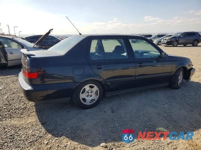 Trzecie zdjęcie samochodu z tyłu: 1997 VOLKSWAGEN JETTA GT VIN:3VWVB81H0VM133099 - miniatura