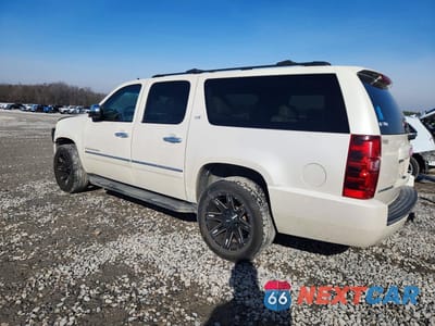 Drugie zdjęcie samochodu z przodu: 2011 CHEVROLET SUBURBAN K1500 LTZ VIN:1GNSKKE31BR329992 - miniatura