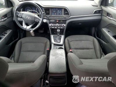 Zdjęcie 8 z 12 samochodu: 2019 HYUNDAI ELANTRA VALUE EDITION VIN:5NPD84LF7KH479475 - miniatura