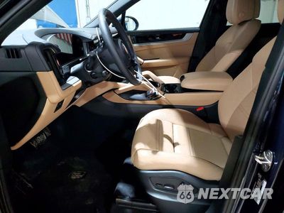 Zdjęcie 7 z 14 samochodu: 2025 PORSCHE CAYENNE VIN:WP1AA2AYXSDA05038 - miniatura