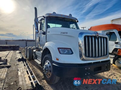 2025 INTERNATIONAL HX620 SEMI TRUCK 3HSPCAPR4SN379358 - główne zdjęcie licytacji z USA - miniatura