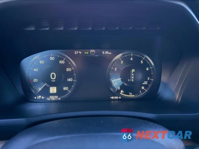 Zdjęcie 8 z 14 samochodu: 2018 VOLVO XC90 T6 VIN:YV4A22PL3J1209333 - miniatura