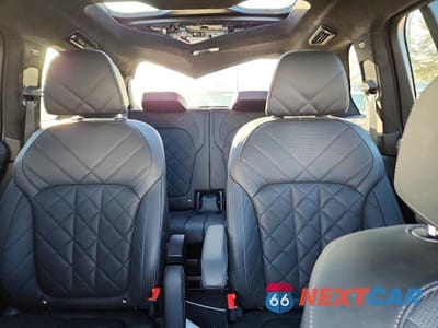 Zdjęcie 10 z 12 samochodu: 2025 BMW X7 XDRIVE40I VIN:5UX23EM02S9W23009 - miniatura