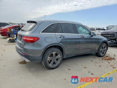Trzecie zdjęcie samochodu z tyłu: 2018 MERCEDES-BENZ GLC 300 4MATIC VIN:WDC0G4KB4JV104135 - miniatura