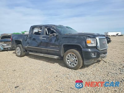 Czwarte zdjęcie samochodu z boku: 2017 GMC SIERRA K2500 DENALI VIN:1GT12UEY0HF190492 - miniatura