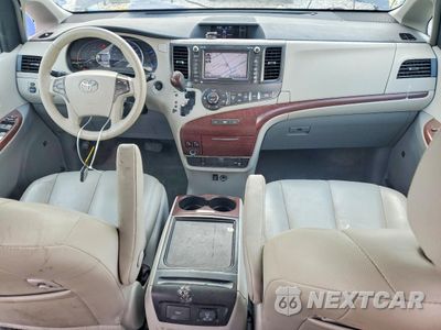 Zdjęcie 8 z 14 samochodu: 2014 TOYOTA SIENNA XLE 8-PASSENGER VIN:5TDYK3DC6ES421356 - miniatura