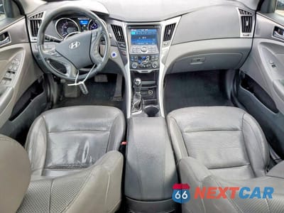 Zdjęcie 8 z 11 samochodu: 2011 HYUNDAI SONATA HYBRID PREMIUM VIN:KMHEC4A46BA008232 - miniatura