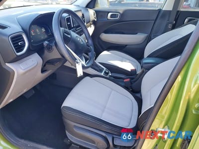Zdjęcie 7 z 12 samochodu: 2024 HYUNDAI VENUE SEL VIN:KMHRC8A32RU329130 - miniatura