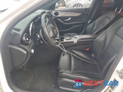 Zdjęcie 7 z 11 samochodu: 2018 MERCEDES-BENZ C 300 VIN:55SWF4JB9JU258583 - miniatura