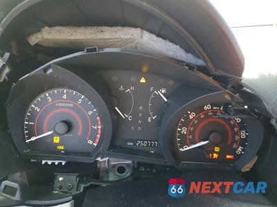 Zdjęcie 9 z 14 samochodu: 2011 TOYOTA HIGHLANDER SE VIN:5TDBK3EH7BS076267 - miniatura