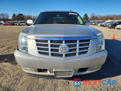 Piąte zdjęcie samochodu w środku: 2010 CADILLAC ESCALADE EXT LUXURY VIN:3GYVKMEF4AG256640 - miniatura