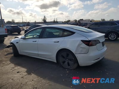 Drugie zdjęcie samochodu z przodu: 2021 TESLA MODEL 3 VIN:5YJ3E1EA9MF854725 - miniatura
