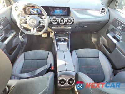 Zdjęcie 8 z 12 samochodu: 2025 MERCEDES-BENZ GLA 250 4MATIC VIN:W1N4N4HB5SJ653882 - miniatura