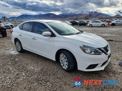Czwarte zdjęcie samochodu z boku: 2016 NISSAN SENTRA S VIN:3N1AB7AP3GY252878 - miniatura