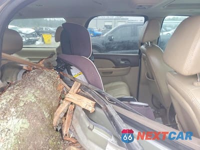 Zdjęcie 11 z 12 samochodu: 2007 GMC YUKON VIN:1GKFC13J47J117858 - miniatura