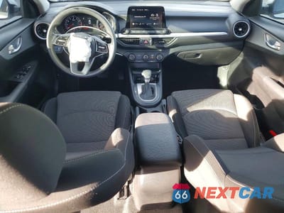 Zdjęcie 8 z 12 samochodu: 2023 KIA FORTE LXS VIN:3KPF24AD9PE620117 - miniatura