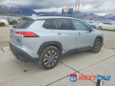 Trzecie zdjęcie samochodu z tyłu: 2024 TOYOTA COROLLA CROSS SE VIN:7MUFBABG8RV047281 - miniatura