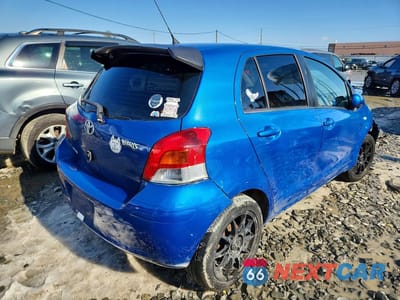 Trzecie zdjęcie samochodu z tyłu: 2011 TOYOTA YARIS BASE VIN:JTDKT4K30B5331925 - miniatura