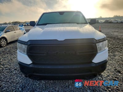 Piąte zdjęcie samochodu w środku: 2020 RAM 1500 TRADESMAN VIN:1C6SRFGT9LN240860 - miniatura