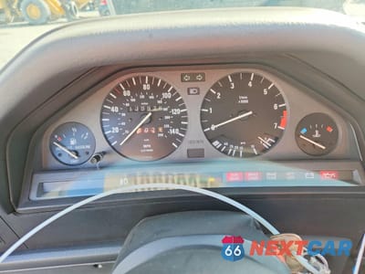 Zdjęcie 9 z 12 samochodu: 1991 BMW 325 IC VIN:WBABB1311MEC04845 - miniatura