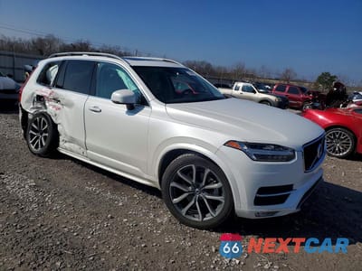 Czwarte zdjęcie samochodu z boku: 2019 VOLVO XC90 T5 MOMENTUM VIN:YV4102CK2K1497057 - miniatura