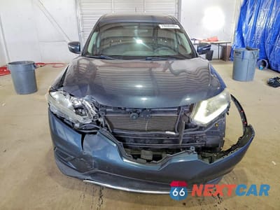 Piąte zdjęcie samochodu w środku: 2014 NISSAN ROGUE S VIN:5N1AT2MT8EC836670 - miniatura