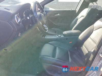 Zdjęcie 7 z 12 samochodu: 2016 MERCEDES-BENZ GLA 250 VIN:WDCTG4EB2GJ205537 - miniatura
