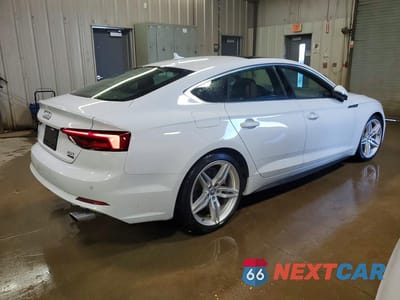 Trzecie zdjęcie samochodu z tyłu: 2018 AUDI A5 PREMIUM PLUS S-LINE VIN:WAUENCF50JA123589 - miniatura