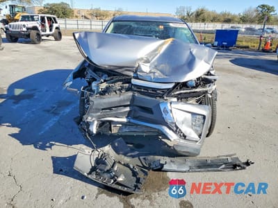 Piąte zdjęcie samochodu w środku: 2019 MITSUBISHI ECLIPSE CROSS ES VIN:JA4AS3AA5KZ002987 - miniatura