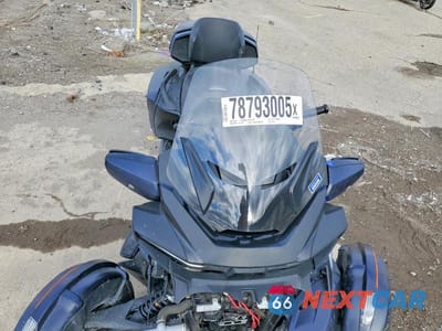 Piąte zdjęcie samochodu w środku: 2022 CAN-AM SPYDER ROADSTER RT VIN:2BXNBDD20NV007733 - miniatura