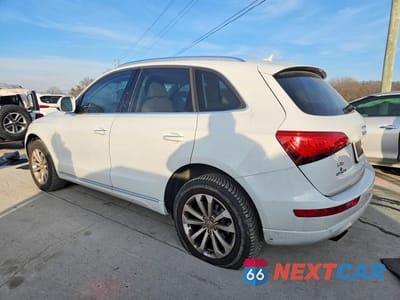 Drugie zdjęcie samochodu z przodu: 2016 AUDI Q5 PREMIUM PLUS VIN:WA1L2AFPXGA118105 - miniatura