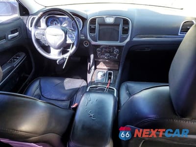 Zdjęcie 8 z 11 samochodu: 2018 CHRYSLER 300 LIMITED VIN:2C3CCAEG9JH261855 - miniatura