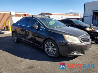 Czwarte zdjęcie samochodu z boku: 2013 BUICK VERANO VIN:1G4PS5SK1D4132943 - miniatura