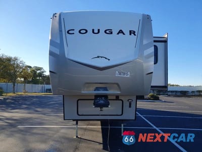 Zdjęcie 8 z 10 samochodu: 2023 KEYSTONE COUGAR CAMPER VIN:4YDFCGS24PF507447 - miniatura