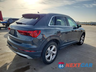 Trzecie zdjęcie samochodu z tyłu: 2020 AUDI Q3 PREMIUM VIN:WA1AECF35L1042911 - miniatura