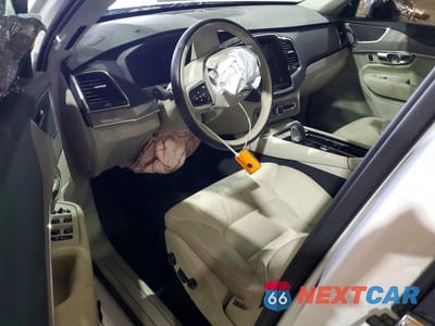 Zdjęcie 8 z 13 samochodu: 2025 VOLVO XC90 PLUS VIN:YV4H60PE8S1315545 - miniatura