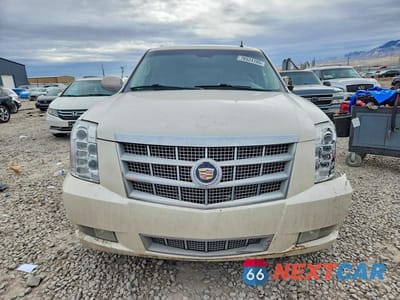 Piąte zdjęcie samochodu w środku: 2014 CADILLAC ESCALADE ESV PLATINUM VIN:1GYS4KEF3ER102153 - miniatura