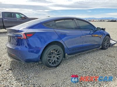 Trzecie zdjęcie samochodu z tyłu: 2026 TESLA MODEL 3 VIN:5YJ3E1EA3TF121973 - miniatura