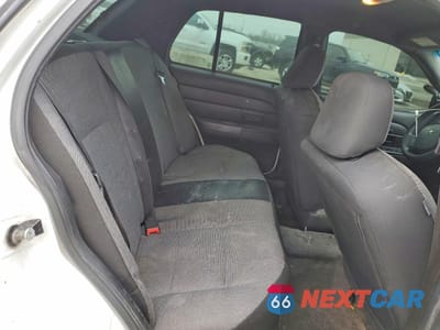 Zdjęcie 10 z 14 samochodu: 2006 FORD CROWN VICTORIA POLICE INTERCEPTOR VIN:2FAHP71W96X154667 - miniatura