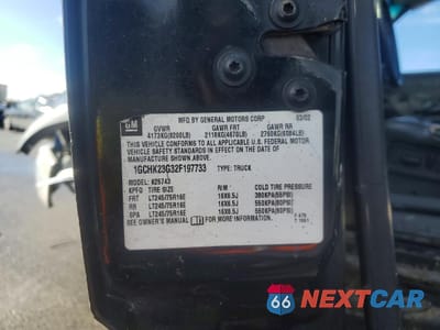 Zdjęcie 13 z 13 samochodu: 2002 CHEVROLET SILVERADO K2500 HEAVY DUTY VIN:1GCHK23G32F197733 - miniatura