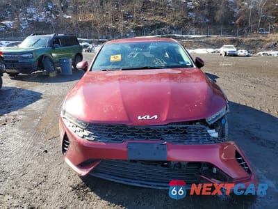 Piąte zdjęcie samochodu w środku: 2022 KIA K5 LXS VIN:5XXG14J28NG114319 - miniatura