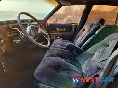 Zdjęcie 7 z 12 samochodu: 1984 CADILLAC DEVILLE VIN:1G6AM6986E9043381 - miniatura