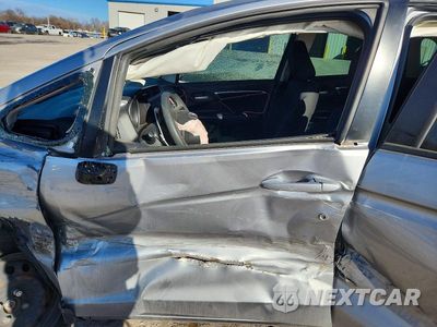 Zdjęcie 7 z 12 samochodu: 2019 HONDA FIT LX VIN:3HGGK5H41KM715819 - miniatura